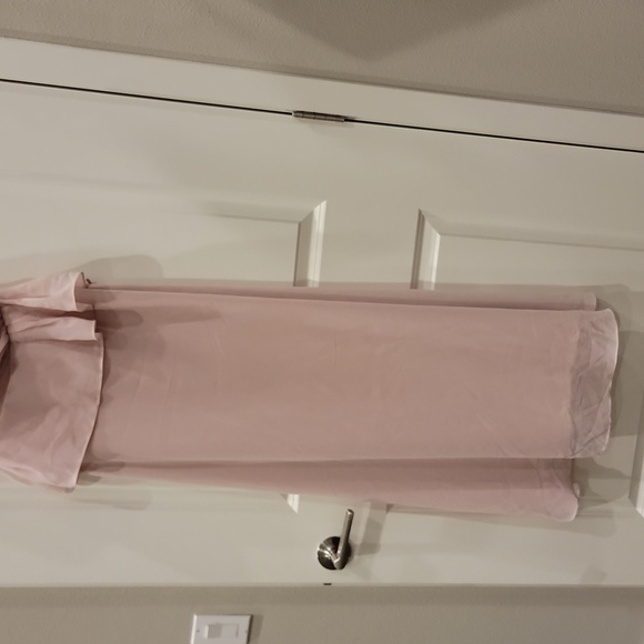 # 15. Formal/Evening Dress. - Picture 4 of 9